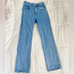 Abercrombie Ultra High Rise 90s Straight Jean